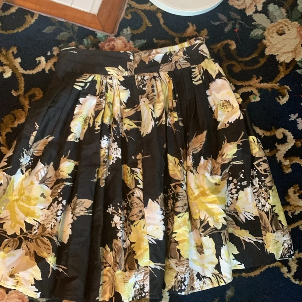Ann Taylor Loft pleated‎ rayon blend floral dress. Worn maybe twice